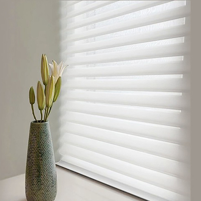 Tissu grigio per chiusure a ombra solare La soluzione definitiva per migliorare l'efficienza energetica